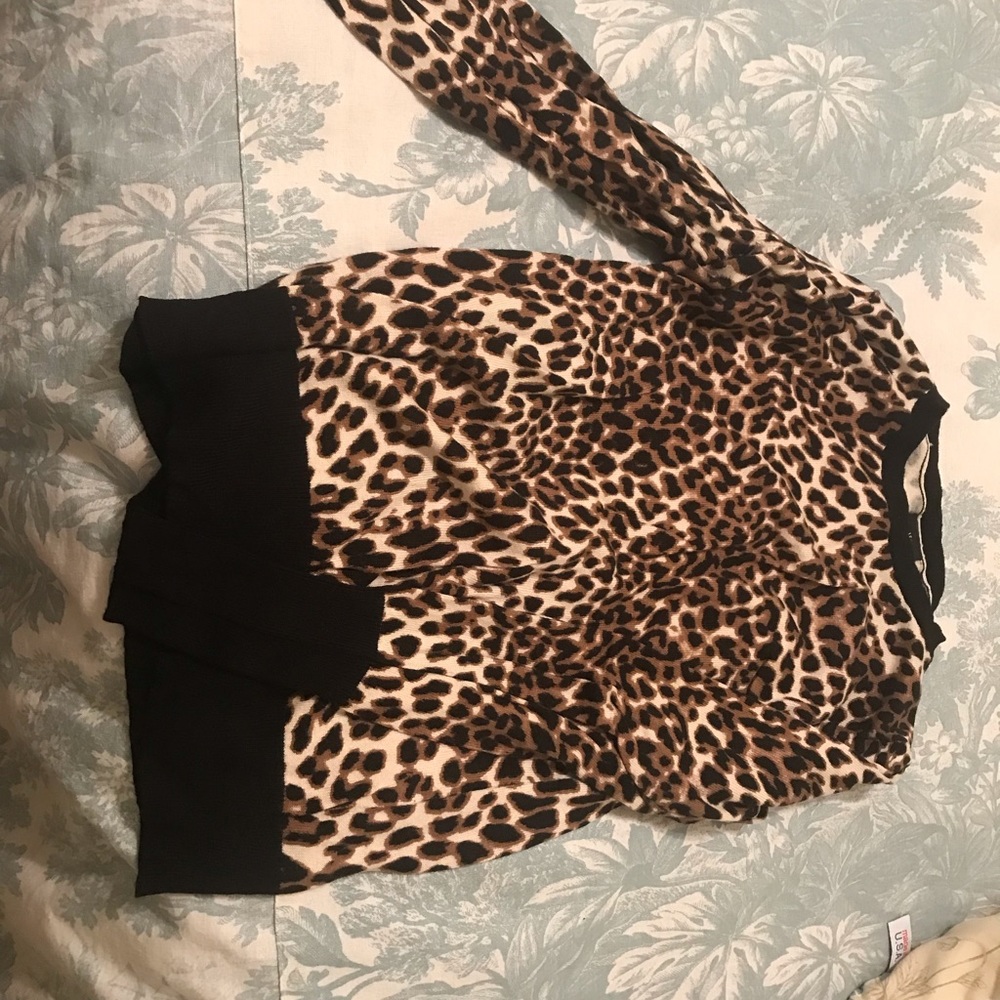 Worthington light sweater